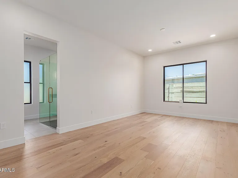 3014 E Avalon Dr — Photo 15