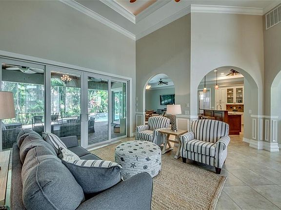 3rd image of 5416 SW 22nd Pl