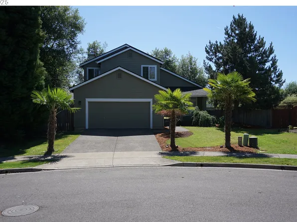 2522 Broadmoor Pl, Woodburn, OR 97071