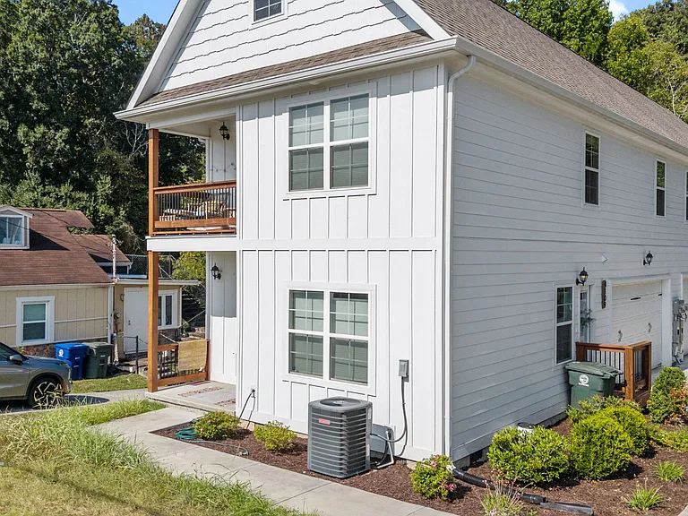 4113 Norcross Rd — Photo 1