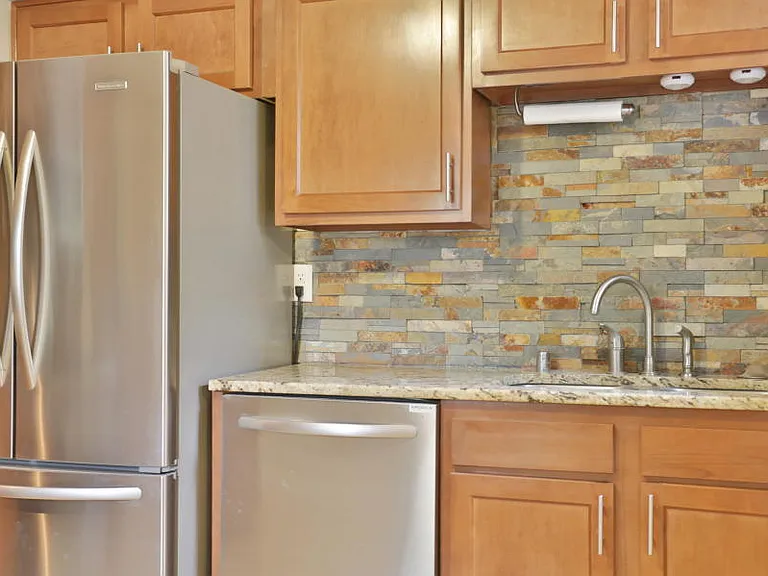 609 Marquette Dr — Photo 17
