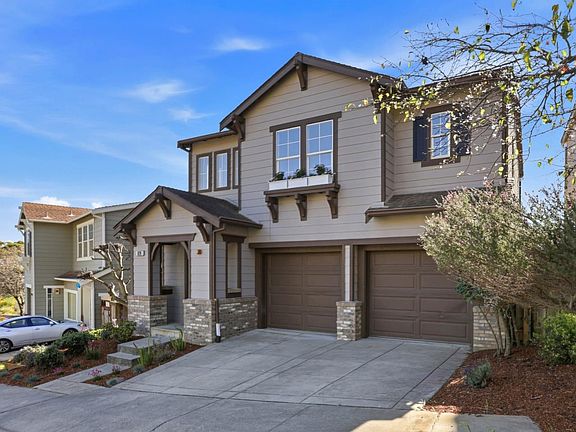 2nd image of 828 Steve Courter Way