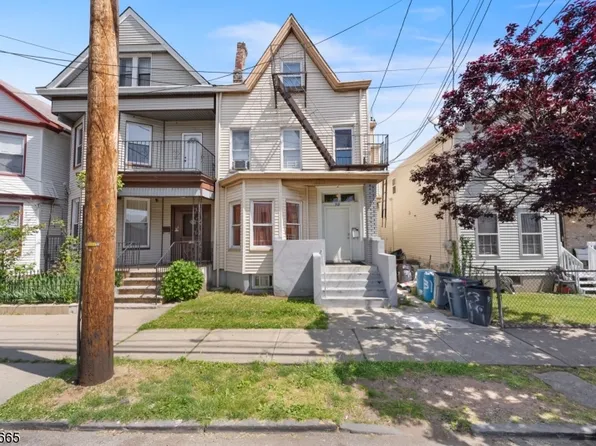319 15Th Ave, Paterson City, NJ 07504