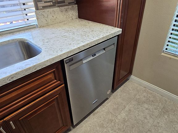 3rd image of 11179 Camino Ruiz APT 70