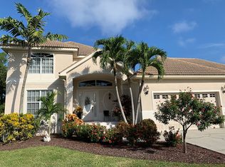 8613 S Lake Cir, Fort Myers, FL 33908
