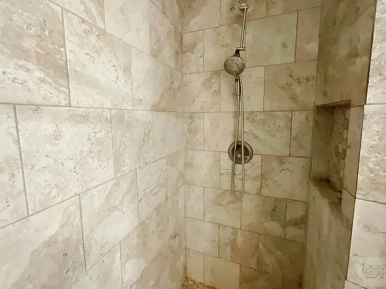 443 Bayou View Dr — Photo 20