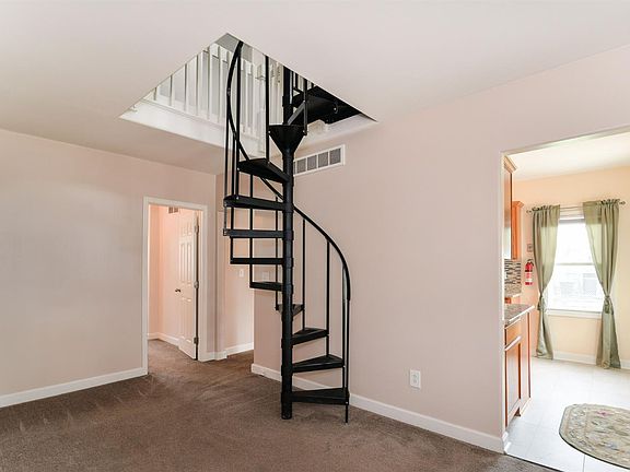 5th image of 3539 15th St