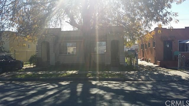 2nd image of 1146 E 71st St