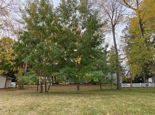 75 Wyndshire Ln, Rochester, NY 14626