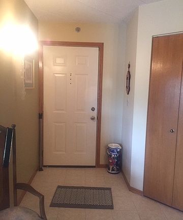 2nd image of 440 E Montrose Ave APT 309