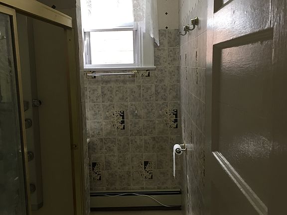 4th image of 29 Garfield St APT 3