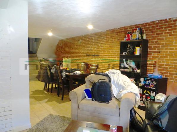 620 Columbus Ave APT 2