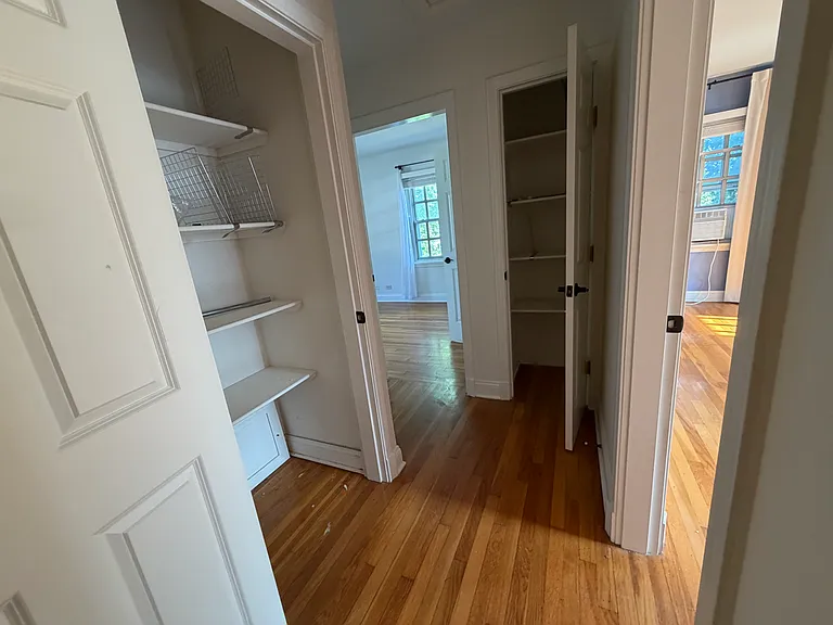 18 Bates St #E — Photo 16