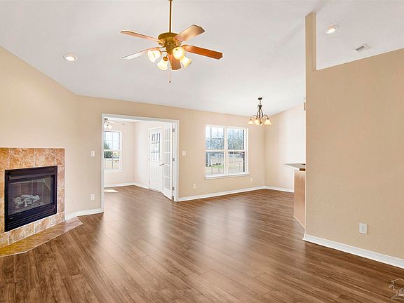 5th image of 3332 N Simmons Rd