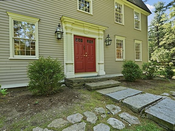2nd image of 36 Laurel Hill Dr