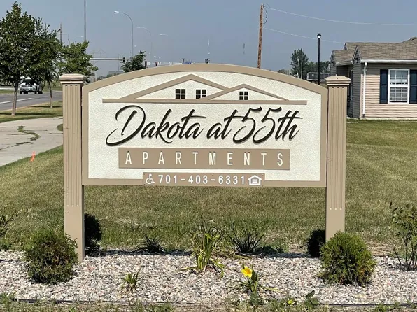 Dakota at 55th, 1100 N 55th St, Grand Forks, ND 58203