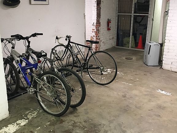 Bike Storage (free)