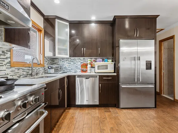 91-11 163rd Avenue image 4 of 15