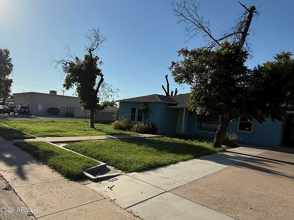 1st image of 522 W 9th St