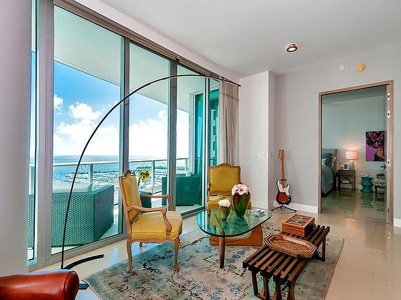 5th image of 2627 Bayshore Dr #2301