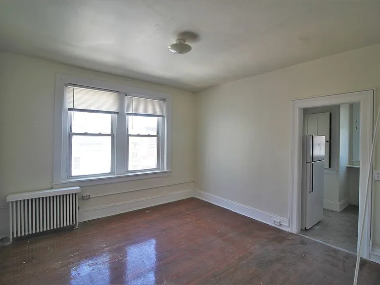 Avon Apartments — Photo 24