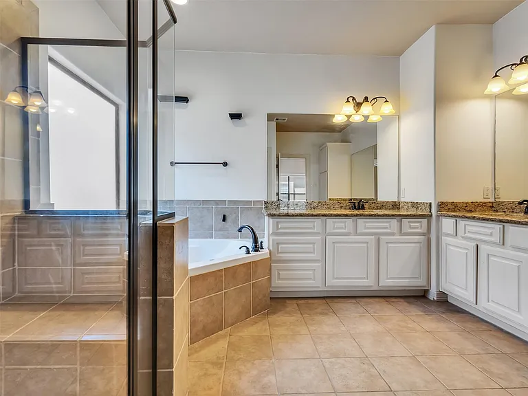 2540 Prospect St #B — Photo 25
