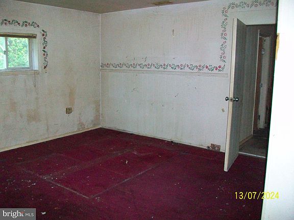 5th image of 7997 Pauls Dr