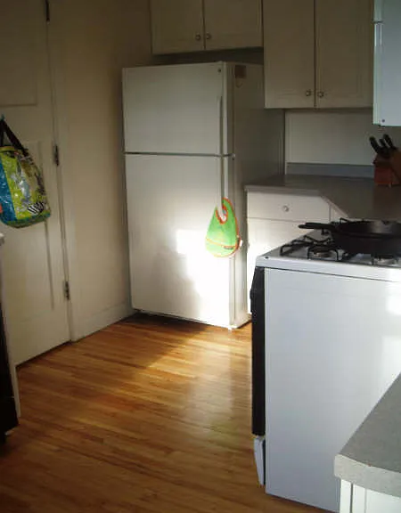 2436 Irving Ave S — Photo 8