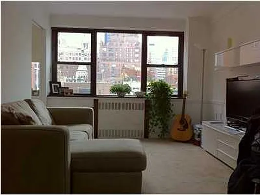 Rented by Evans Real Estate | media 20