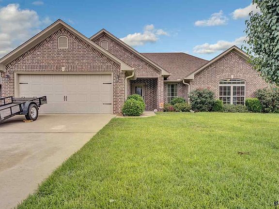3rd image of 11162 Water Oak Dr