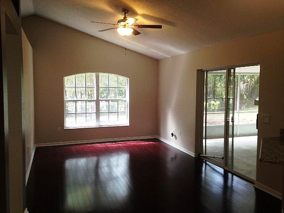 4th image of 65 Palm Ln
