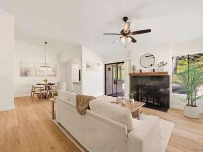 12855 Via Moura, San Diego, CA, 92128