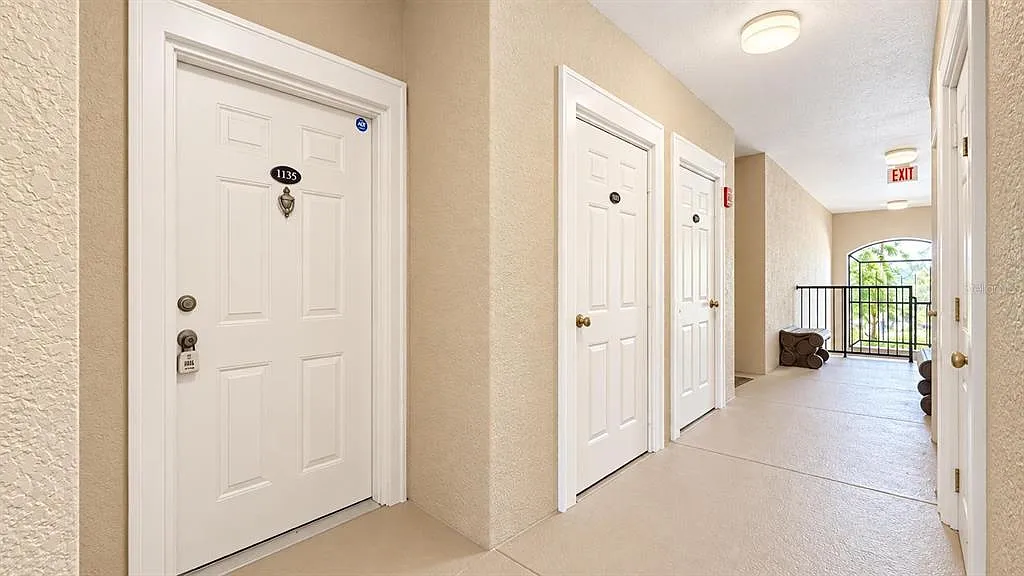 2 bed, 2.0 bath, 1036 sqft, $1,650 — Photo 2