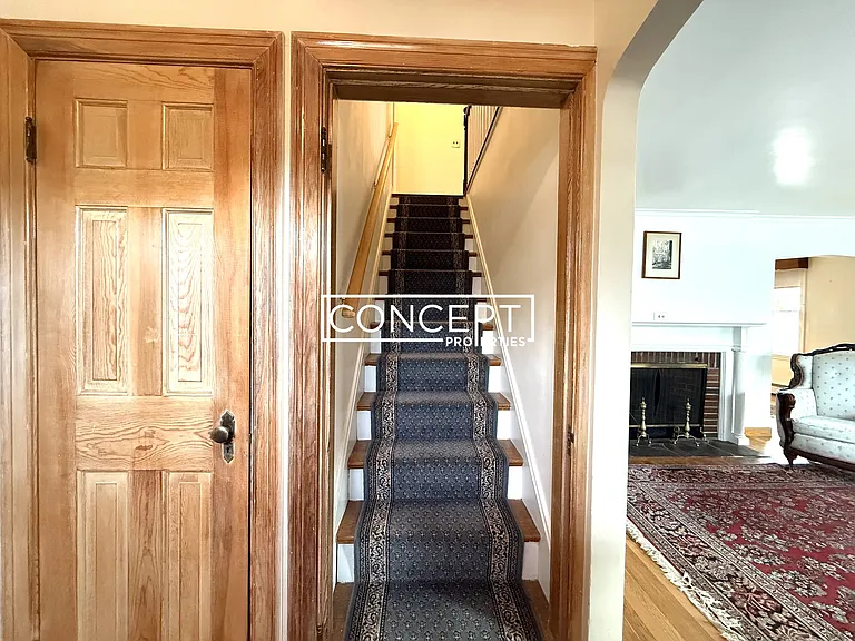 1055 Keith St — Photo 9