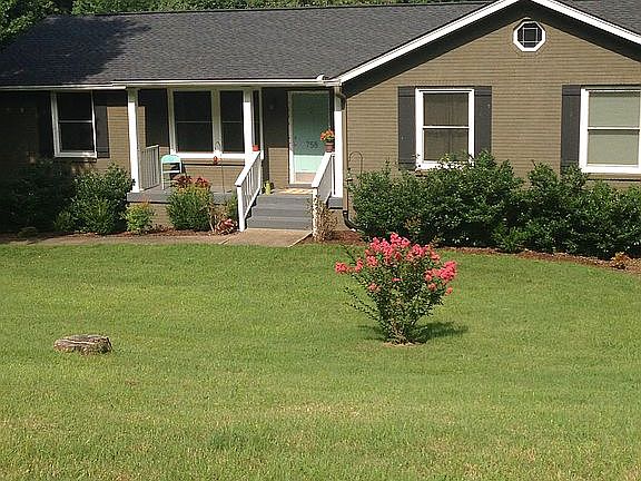 3rd image of 758 Rhonda Ln