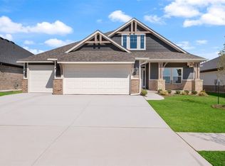 10513 NW 33rd Pl, Yukon, OK 73099