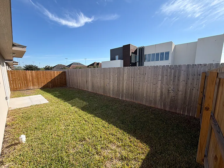3317 Duke Ave #1 — Photo 21