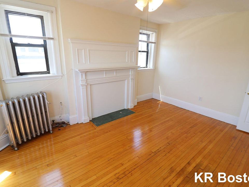 2nd image of 442 Cambridge St #2