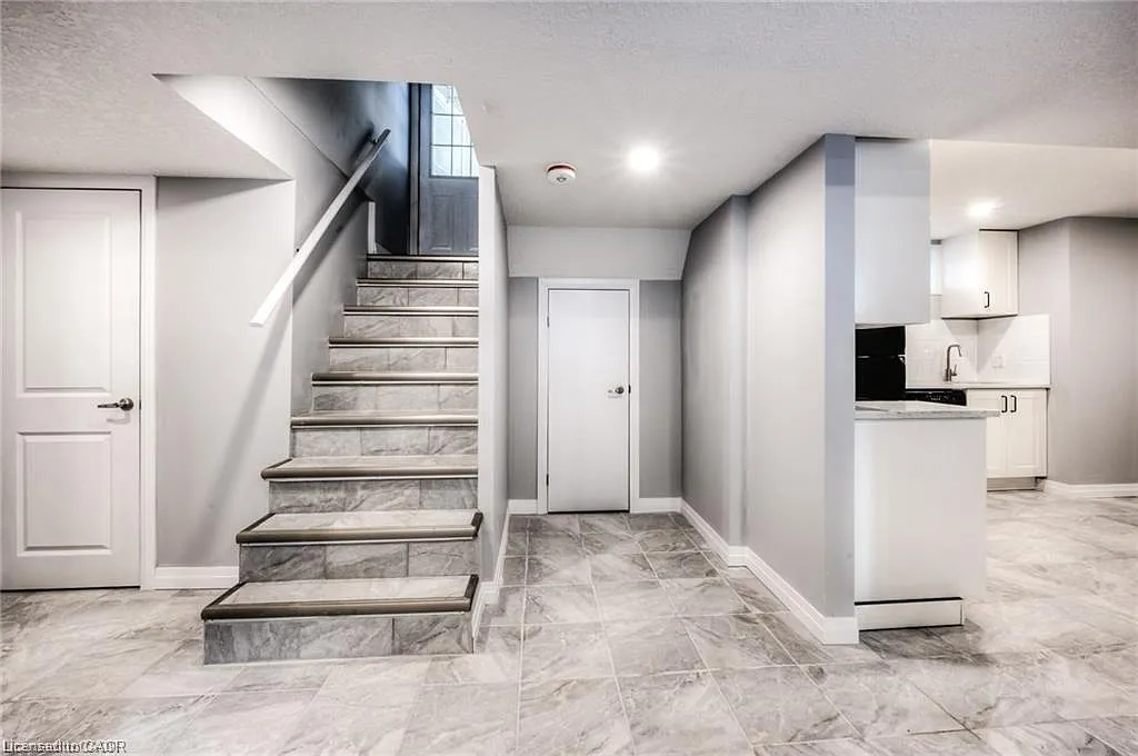 2 bed, 1.0 bath, $1,700 — Photo 1