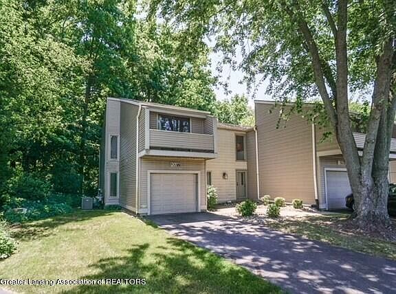 2nd image of 2077 Fox Hollow Dr