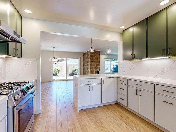 4th image of 135 Shevelin Road