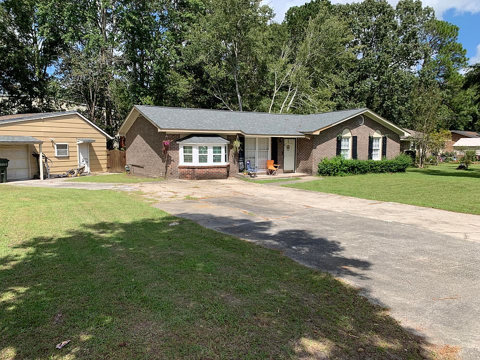 1st image of 107 Bailey Dr