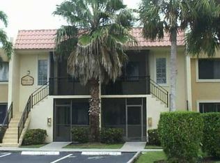 436 Lakeview Dr APT 102, Weston, FL 33326