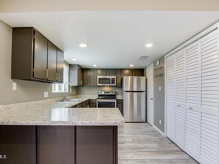 8303 E Thomas Rd — Photo 13