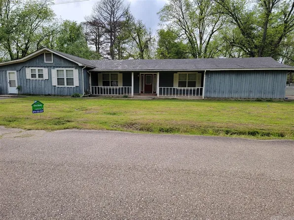 208 S Cross St, Dermott, AR 71638