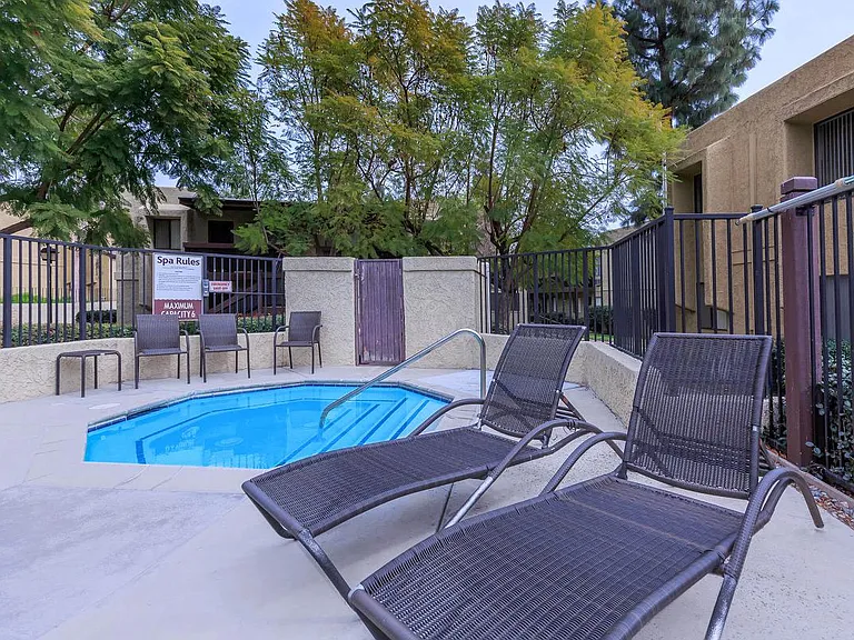 Heritage Park Alta Loma 55+ — Photo 12