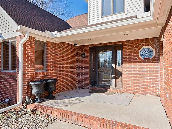3rd image of 4687 Wexmoor Dr