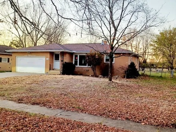 6910 Middlebrook Blvd, Middleburg Heights, OH 44130