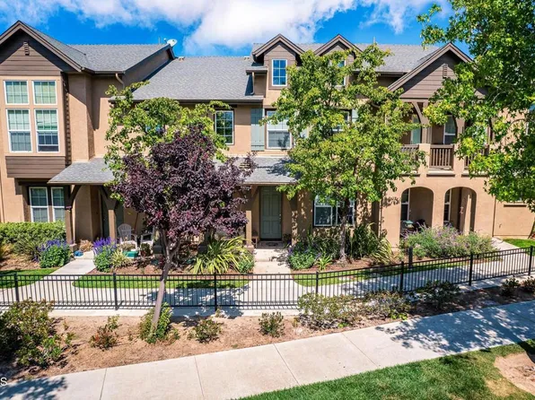 337 Feather River Pl, Oxnard, CA 93036