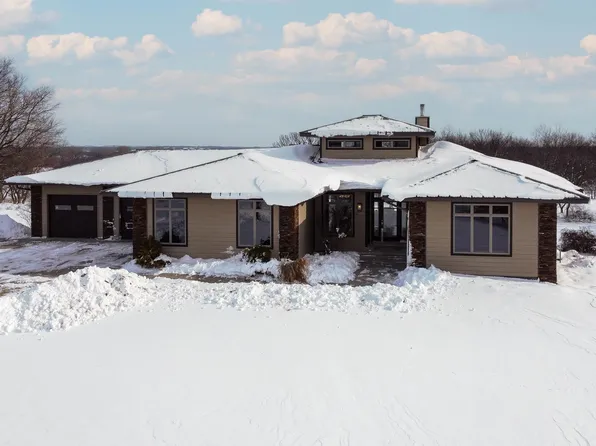 318 Lake Kegonsa Rd, Oregon, WI 53575